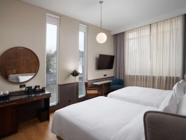 Iceland Parliament Hotel, Curio Collection By Hilton : photo 4 de la chambre chambre lits jumeaux deluxe