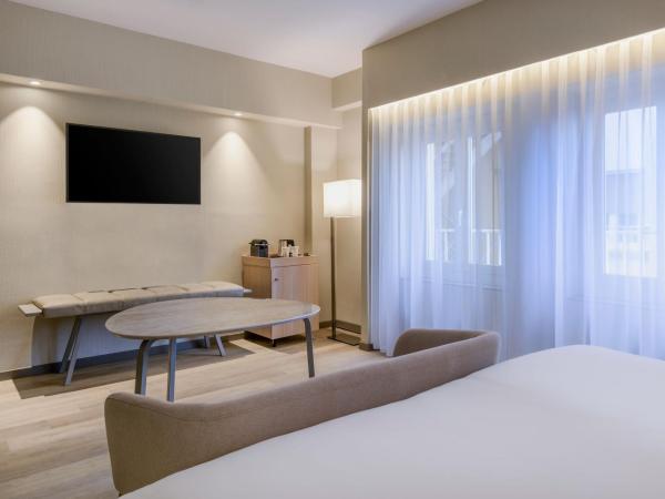 AC Hotel Carlton Madrid by Marriott : photo 4 de la chambre chambre lit king-size supérieure