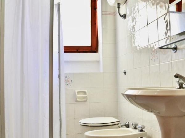 Residence with swimming-pool just a few steps from the beach : photo 1 de la chambre appartement 1 chambre