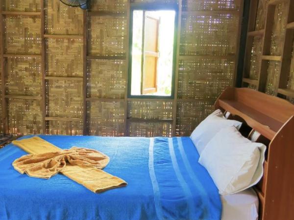 Seaside Sanctuary Bungalows : photo 4 de la chambre bungalow - vue sur jardin