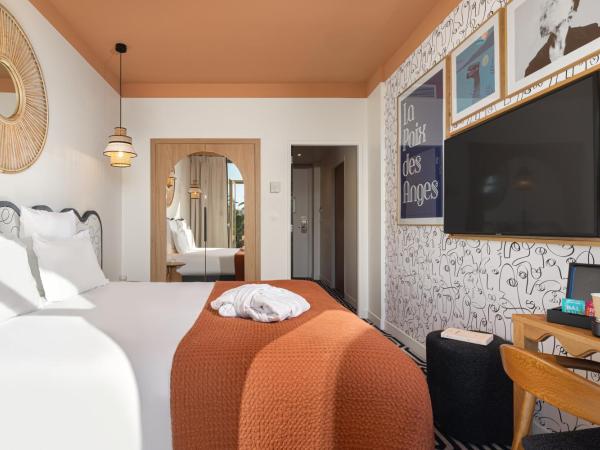 Albert 1er : photo 5 de la chambre chambre double ou lits jumeaux privilège avec balcon - vue sur jardin