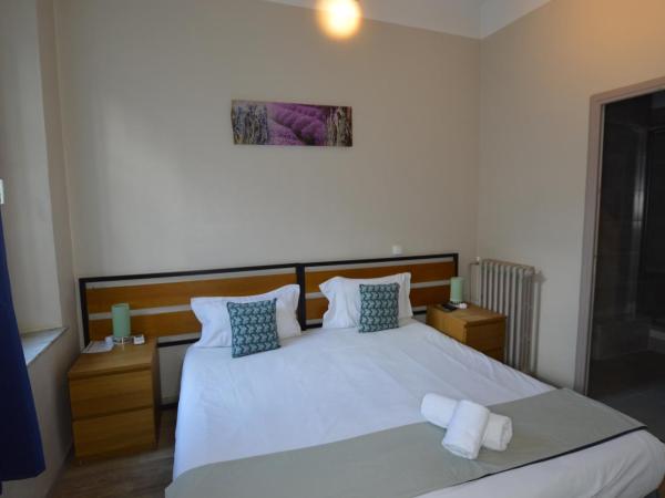 Les Lavandes : photo 3 de la chambre chambres communicantes - 6 personnes