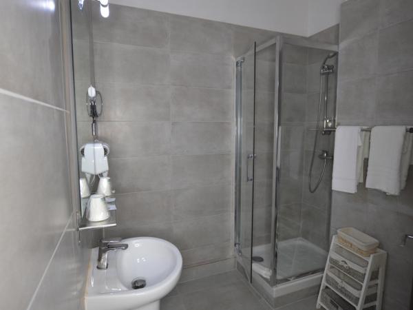 Les Lavandes : photo 2 de la chambre chambre double ou lits jumeaux standard