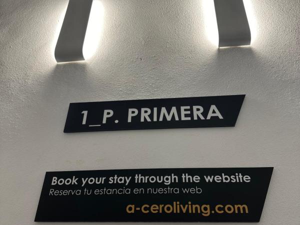 Hostel Alicante A-cero Living : photo 1 de la chambre lit dans dortoir de 8 lits