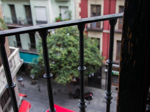 CH Olmedo : photo 2 de la chambre chambre double avec balcon