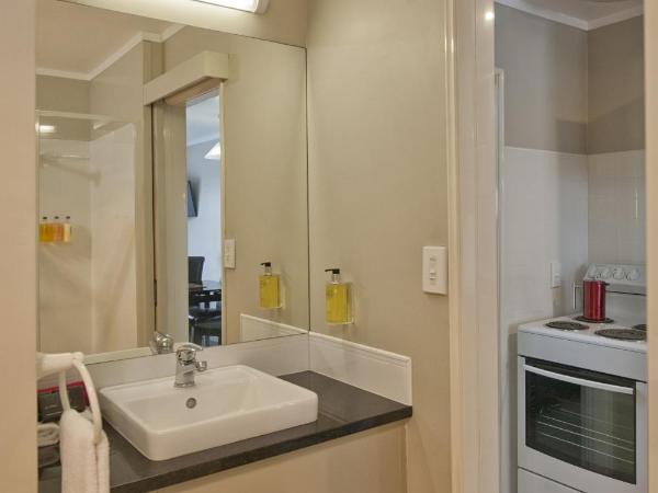 Sport Of Kings Motel : photo 4 de la chambre appartement 1 chambre avec jacuzzi