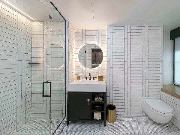 The Wayfarer Downtown LA, Tapestry Collection by Hilton : photo 4 de la chambre chambre lit king-size avec vue sur la ville - dernier Étage