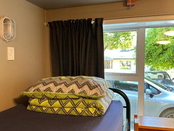 Hippo Lodge Backpackers : photo 4 de la chambre lit dans dortoir de 8 lits