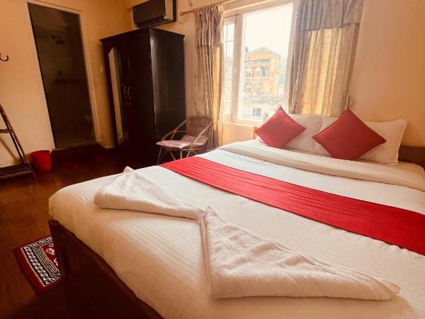 Hotel Global Inn : photo 3 de la chambre chambre deluxe double ou lits jumeaux