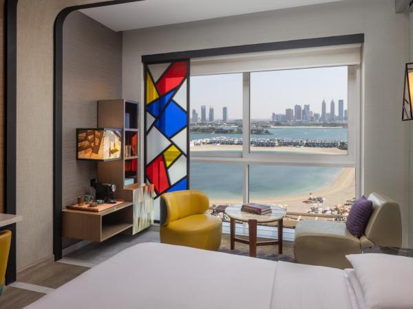 Andaz by Hyatt - Palm Jumeirah : photo 6 de la chambre chambre lit king-size - vue sur mer