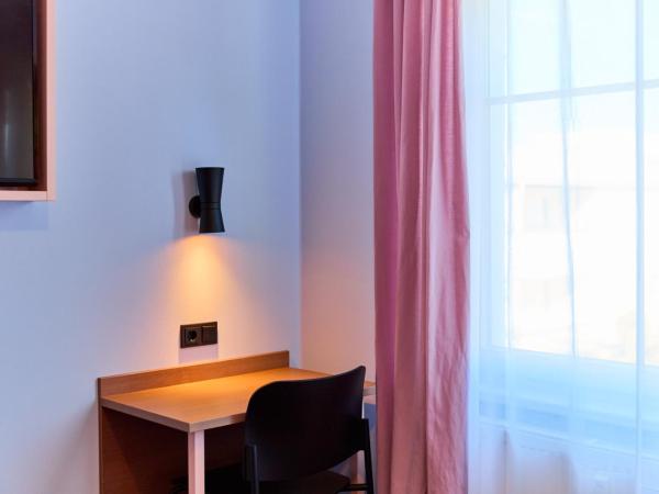 McDreams Hotel Leipzig : photo 3 de la chambre chambre triple