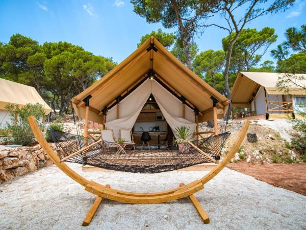 Arena One 99 Glamping : photo 3 de la chambre tente safari 2 chambres