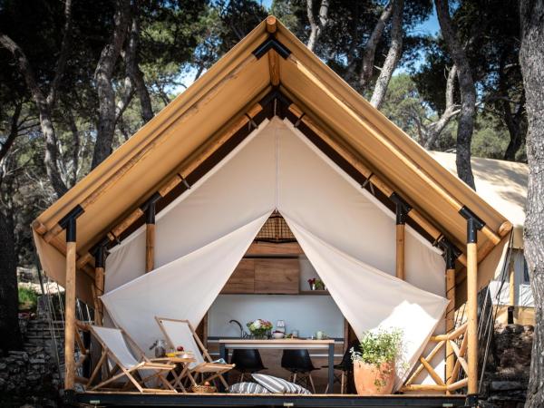 Arena One 99 Glamping : photo 8 de la chambre tente safari 2 chambres