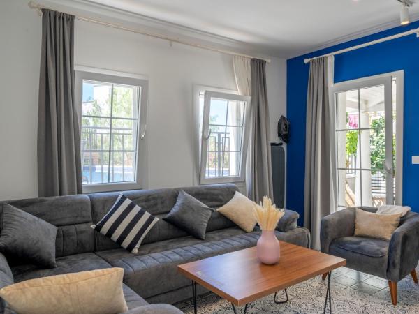 Noa Suite Hotel Only Adult : photo 6 de la chambre appartement - vue sur piscine 