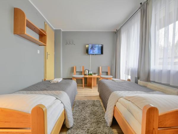 Rezydencja Karnat I i II : photo 1 de la chambre chambre lits jumeaux avec balcon