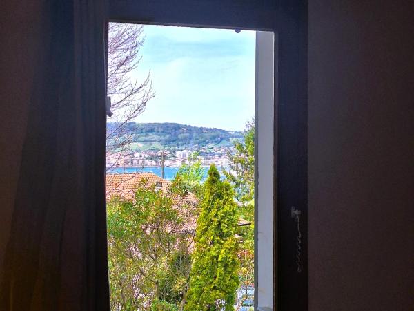 Casa Baia Hendaye : photo 4 de la chambre chambre double ou lits jumeaux - vue sur mer