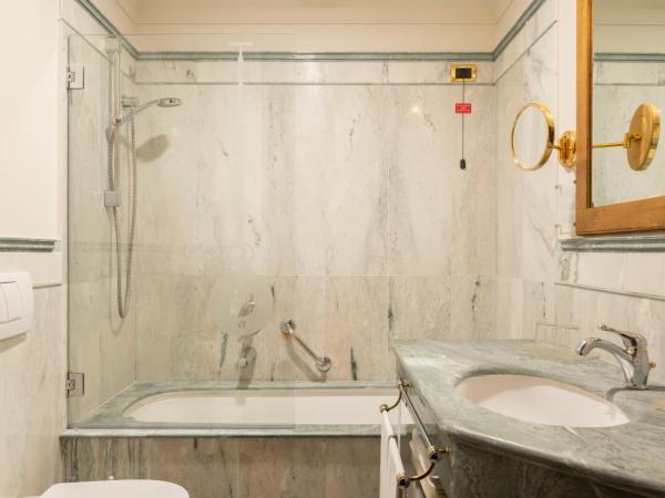 Art Hotel Orologio : photo 1 de la chambre chambre double