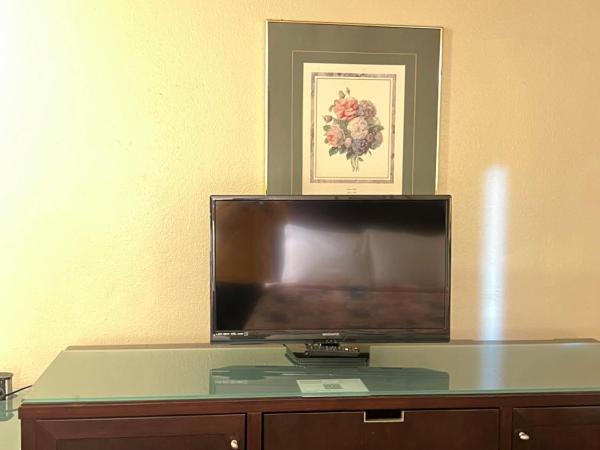 Columbus Motor Inn : photo 3 de la chambre chambre lit queen-size