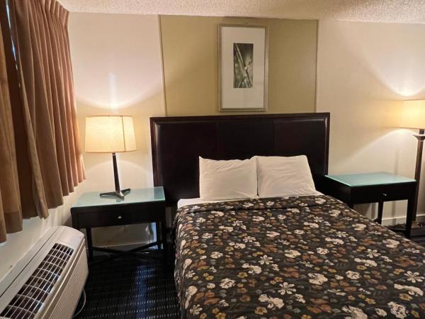 Columbus Motor Inn : photo 7 de la chambre chambre lit queen-size