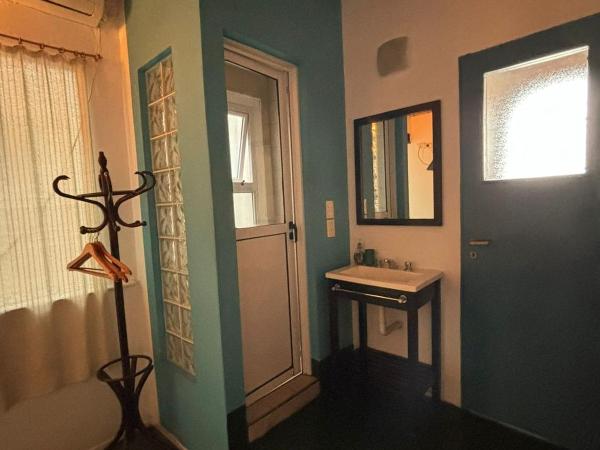 LGY Bed & Breakfast ONLY MEN : photo 3 de la chambre chambre simple avec salle de bains