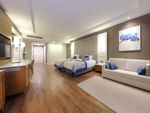 Sueno Hotels Deluxe Belek : photo 4 de la chambre chambre de luxe - vue sur terres et golf
