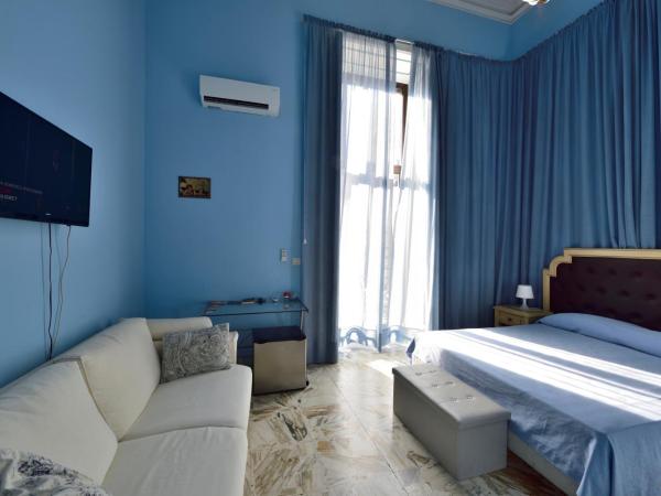 A Casa Di Laura : photo 6 de la chambre chambre double supérieure avec balcon et salle de bains privative