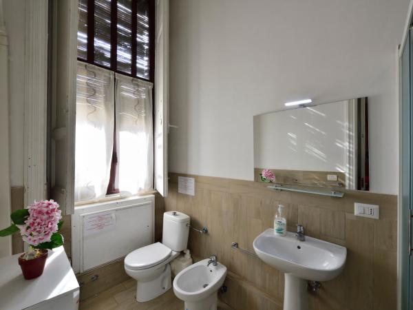 A Casa Di Laura : photo 2 de la chambre chambre double standard avec salle de bains commune