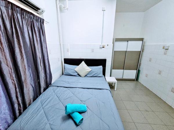 PANCHOR 6 HOSTEL : photo 6 de la chambre chambre double avec salle de bains commune