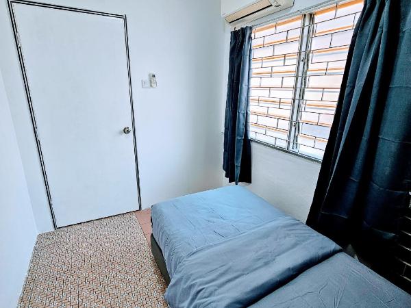 PANCHOR 6 HOSTEL : photo 4 de la chambre chambre simple avec salle de bains commune