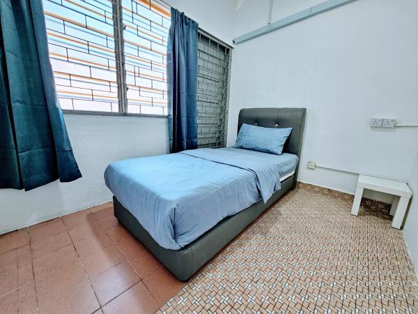 PANCHOR 6 HOSTEL : photo 1 de la chambre chambre simple avec salle de bains commune