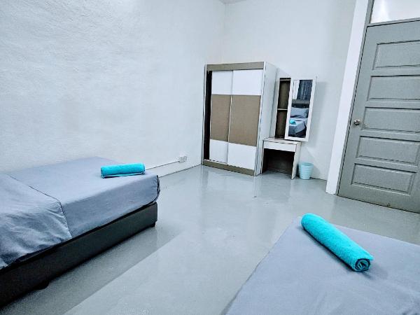 PANCHOR 6 HOSTEL : photo 5 de la chambre chambre lits jumeaux avec salle de bains commune