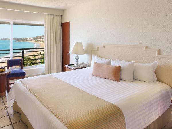 Emporio Ixtapa - with Optional All Inclusive : photo 4 de la chambre chambre lit king-size supérieure - vue sur mer