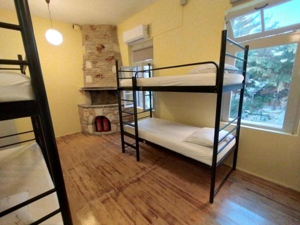Chania Hostel Youth : photo 9 de la chambre lit dans dortoir mixte de 6 lits