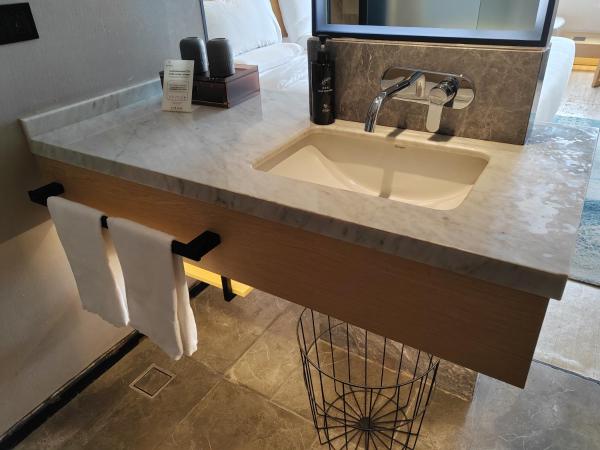 Tuke China Hotel Shanghai Hongqiao Airport : photo 6 de la chambre chambre supérieure lit queen-size