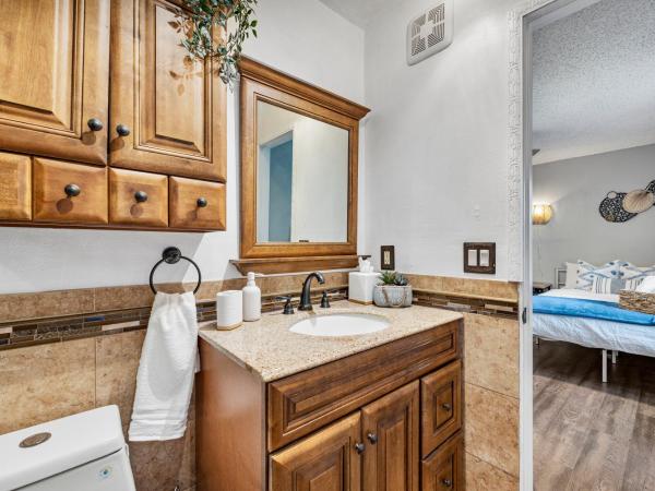 Pet friendly Studio with Private Yard : photo 7 de la chambre chambre double