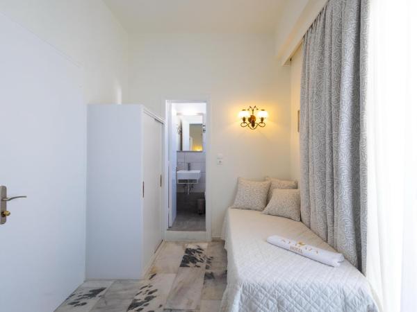 Kymata Hotel : photo 5 de la chambre grande chambre simple