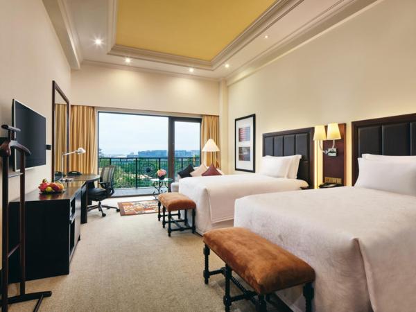 InterContinental Shenzhen, an IHG Hotel : photo 1 de la chambre hébergement club deluxe 2 lits simples - vue sur piscine