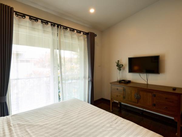 Teera villa chiang mai ทีร่าวิลล่าเชียงใหม่ : photo 4 de la chambre suite familiale avec balcon