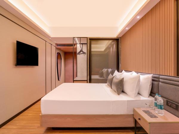 Lemon Tree Premier, Malad, Mumbai : photo 6 de la chambre chambre lit queen-size deluxe