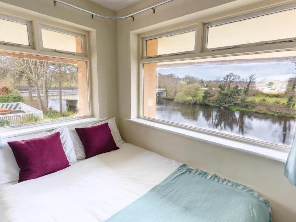 Killarney View House B&B : photo 3 de la chambre chambre familiale avec salle de bains privative