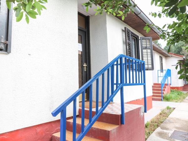 HI Hostel Pula : photo 2 de la chambre lit dans dortoir mixte de 6 lits