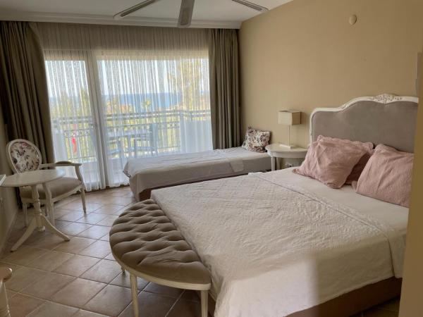 Hotel Carina : photo 2 de la chambre chambre triple standard