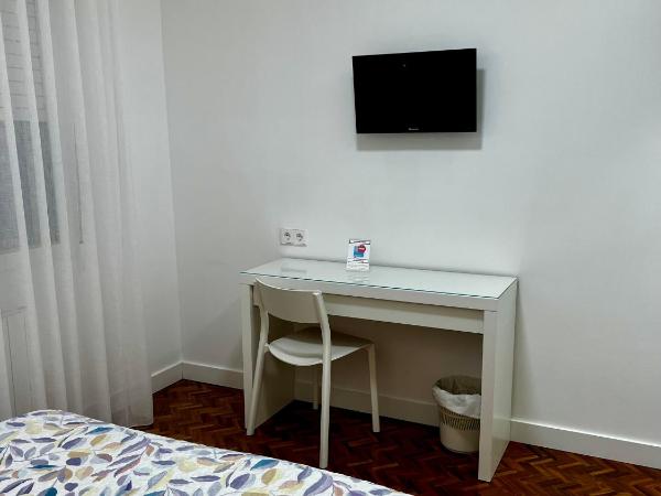 Hostal Charo II : photo 8 de la chambre chambre double