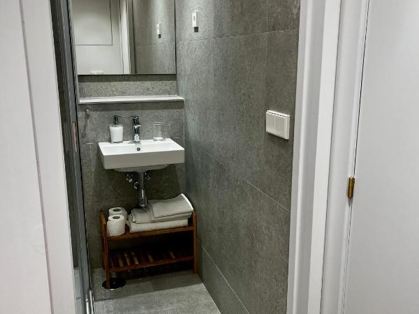 Hostal Charo II : photo 5 de la chambre chambre deluxe