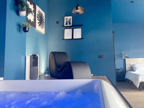 NUITS D'EXIL : photo 2 de la chambre suite lit king-size