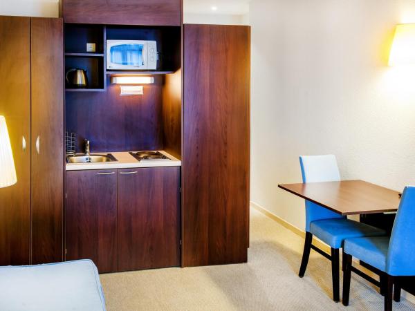 Appart'hôtel Saint Jean : photo 7 de la chambre chambre quadruple