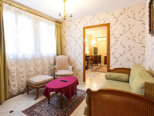 Hotel Belle Epoque : photo 3 de la chambre suite (2 adultes)