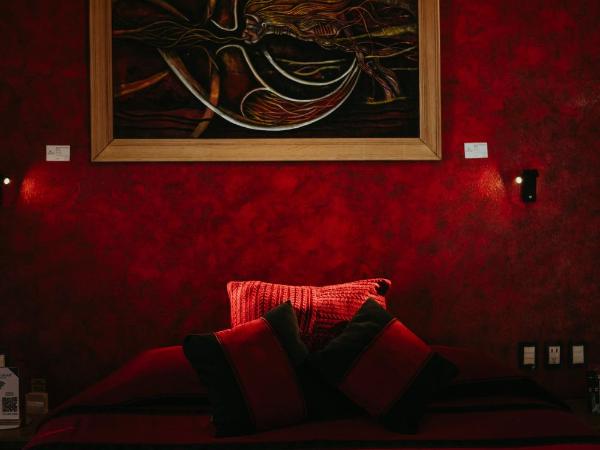 LARIMAR Gallery y Hotel Boutique : photo 8 de la chambre chambre lit king-size supérieure