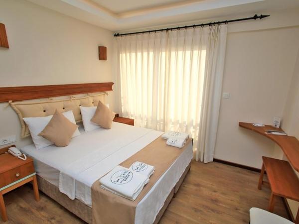 west coast boutique hotel : photo 1 de la chambre chambre double - vue sur piscine