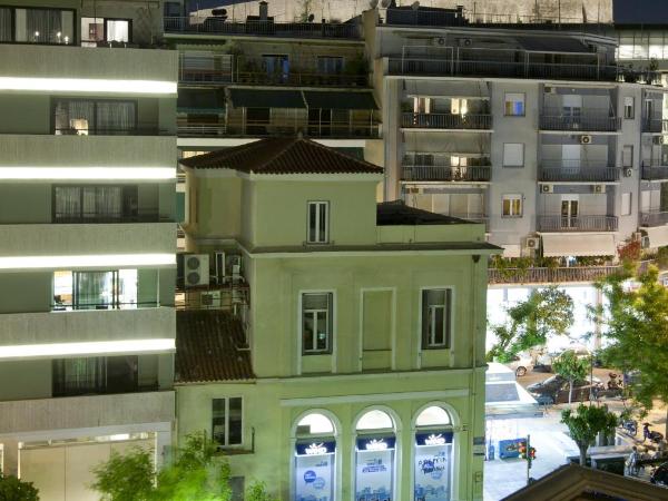 Hera Hotel : photo 6 de la chambre chambre double ou lits jumeaux - vue sur acropole